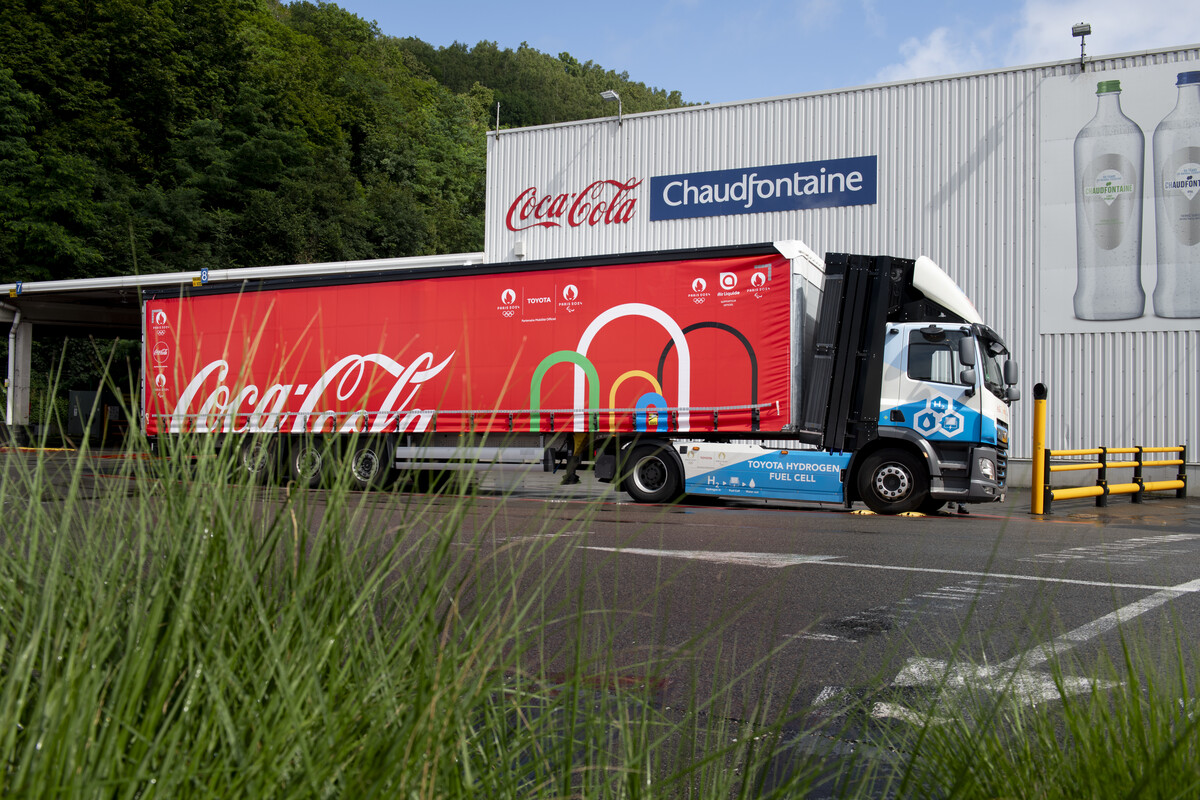 TOYOTA, COCA-COLA UND AIR LIQUIDE STARTEN INNOVATIVES TESTPROGRAMM FÜR WASSERSTOFF-LKW